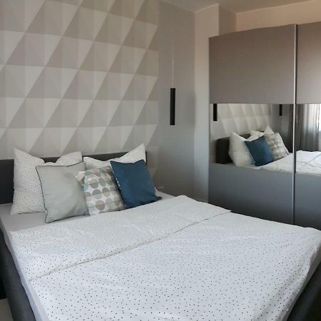 מילץ' Apartament Jack מראה חיצוני תמונה