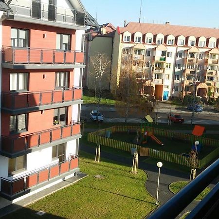 מילץ' Apartament Jack מראה חיצוני תמונה