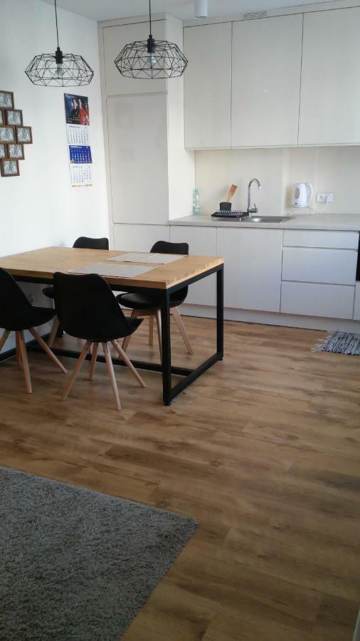 מילץ' Apartament Jack מראה חיצוני תמונה
